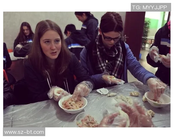 足球球星酷照头像男孩形象大集合展现魅力与力量的经典瞬间